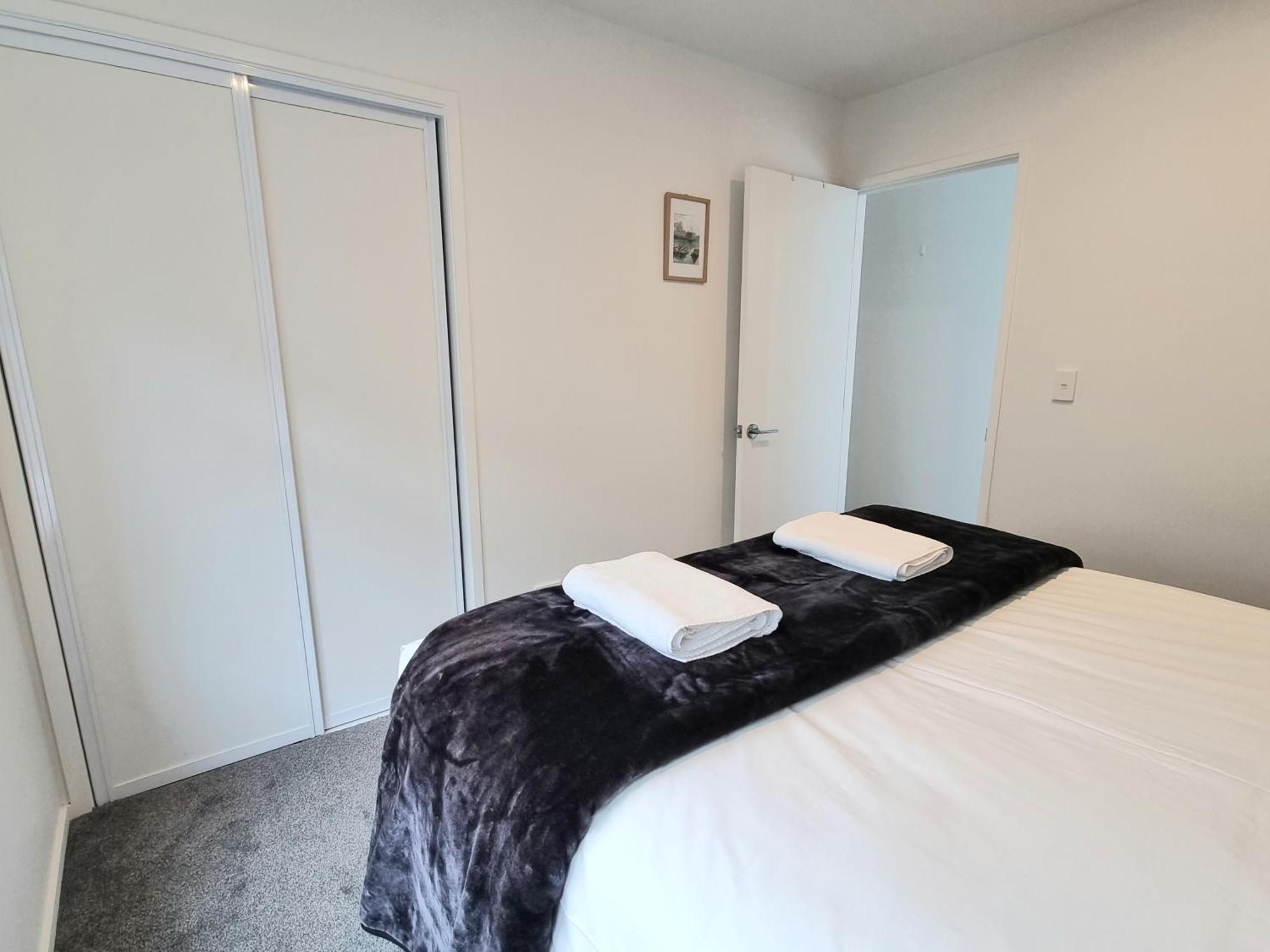 Central 2Brm 2Bth Townhouse Free Carpark Christchurch Exterior photo